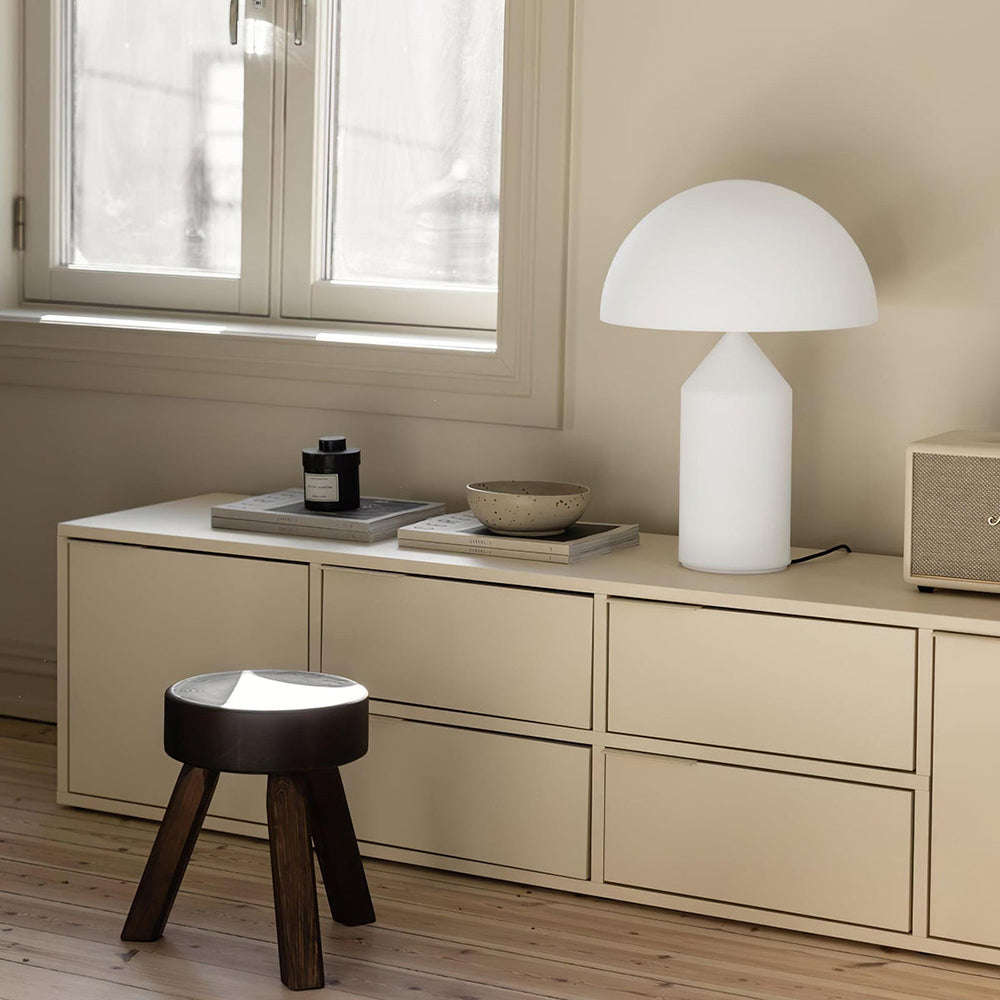 Sculptural Minimalism: 6 Modern Table Lamps That Double as Art