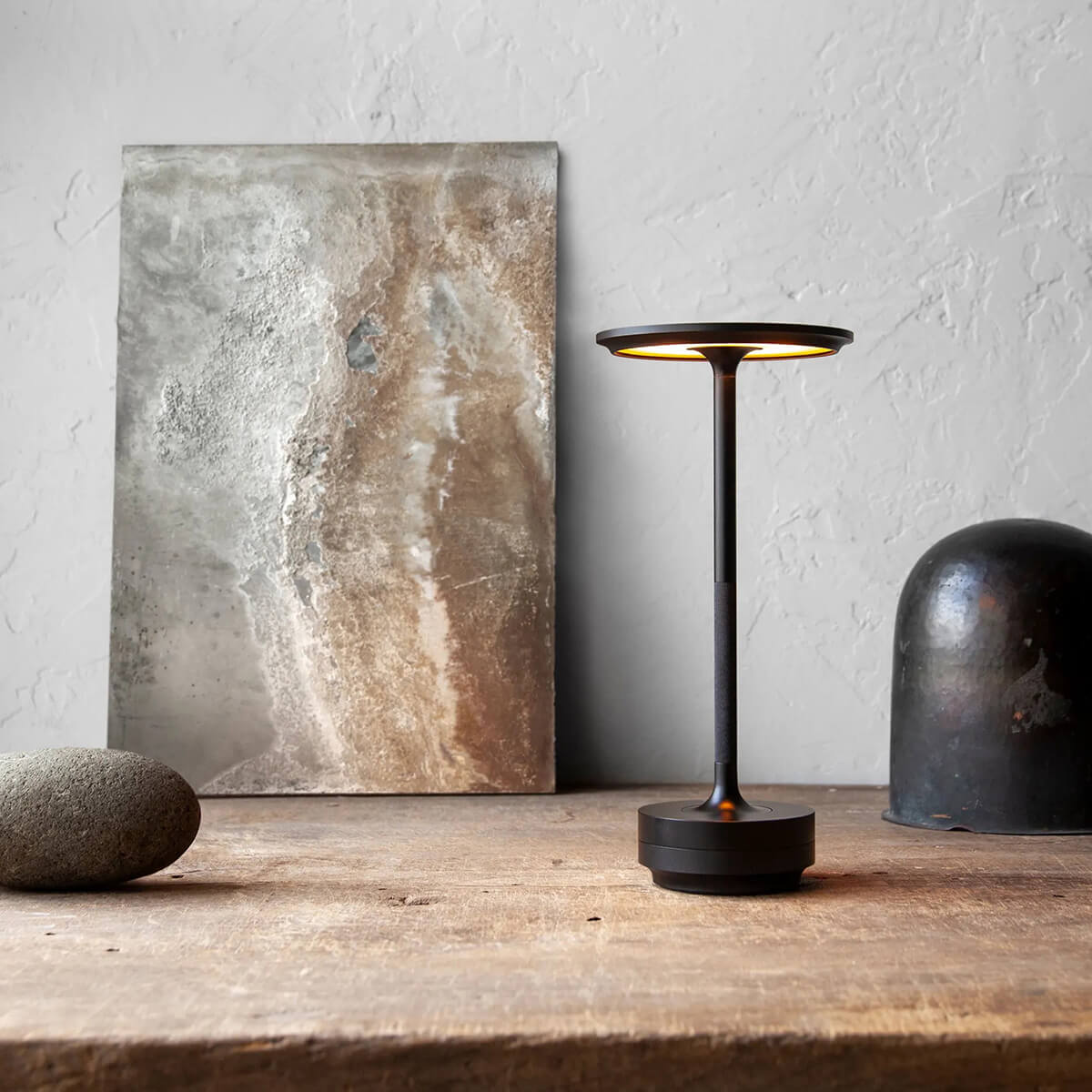 The Ultimate Guide to Choosing a Modern Portable Desk Lamp