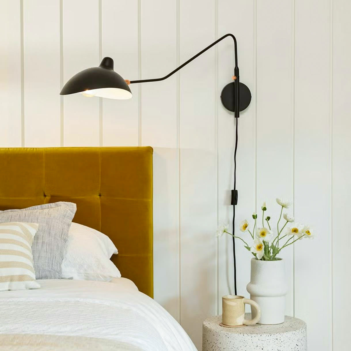 Plug-In Wall Lamp