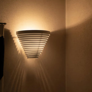 A910 Wall Lamp