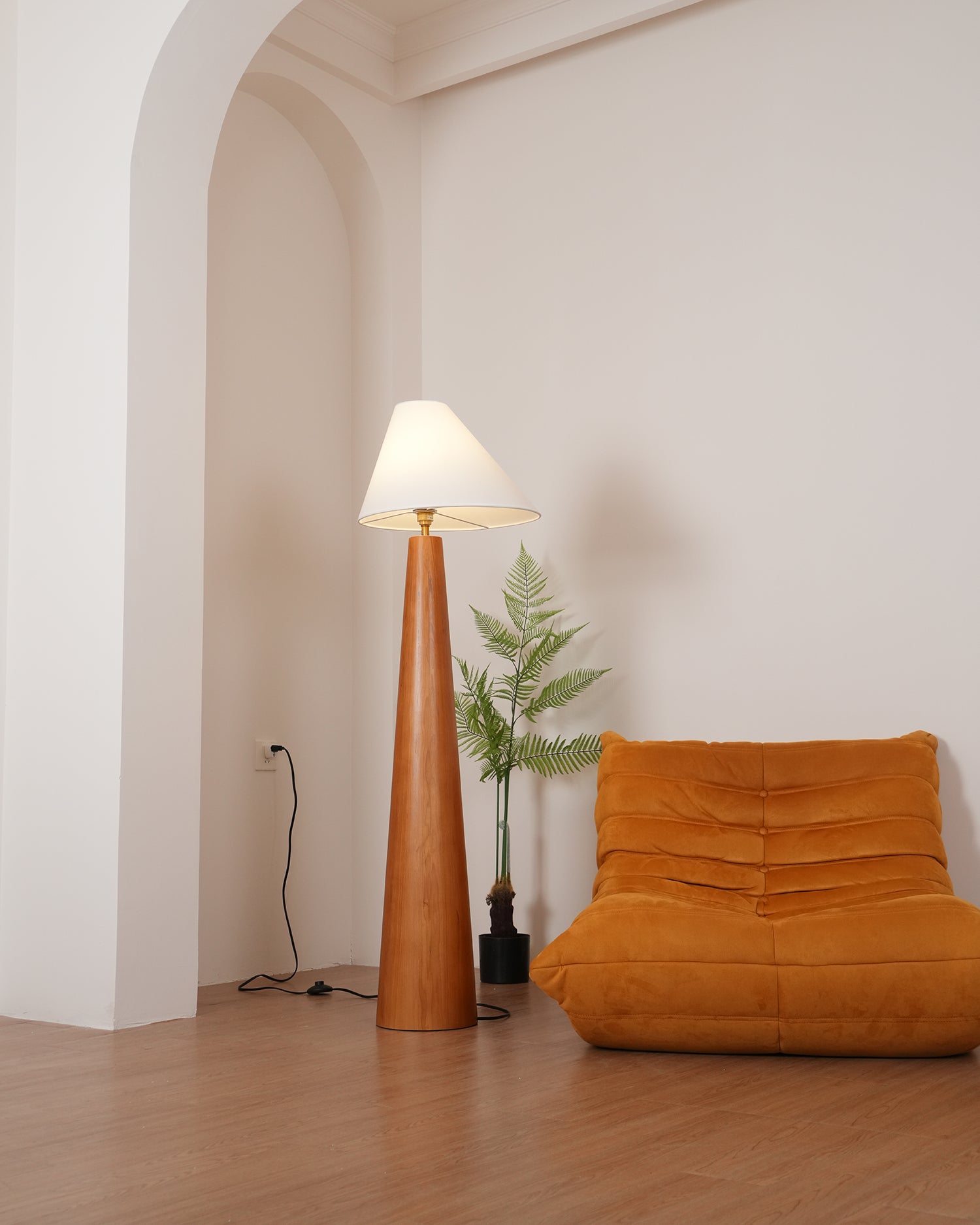 Alvin Floor Lamp