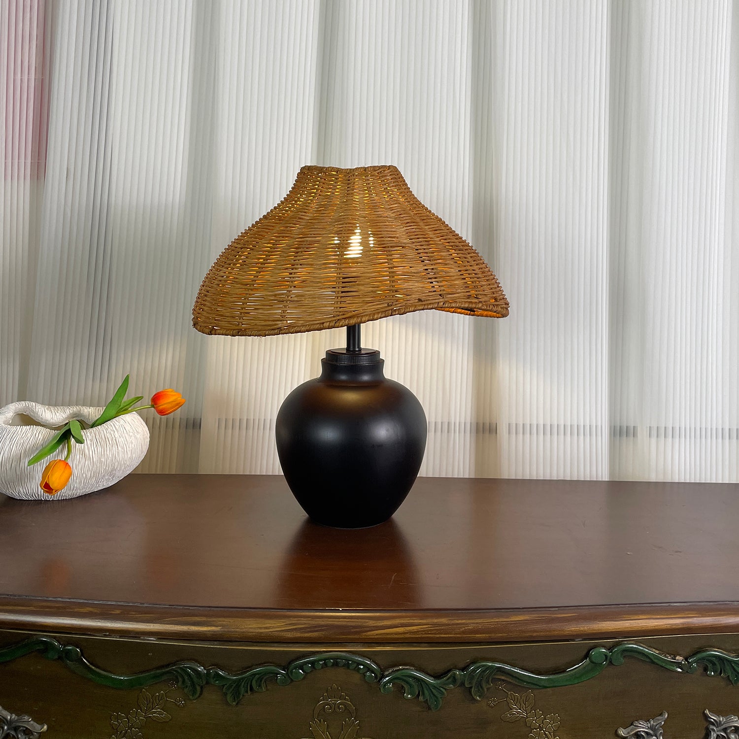 Amalia Table Lamp