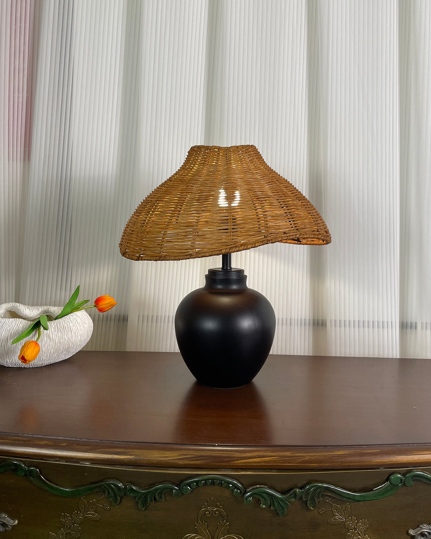 Amalia Table Lamp