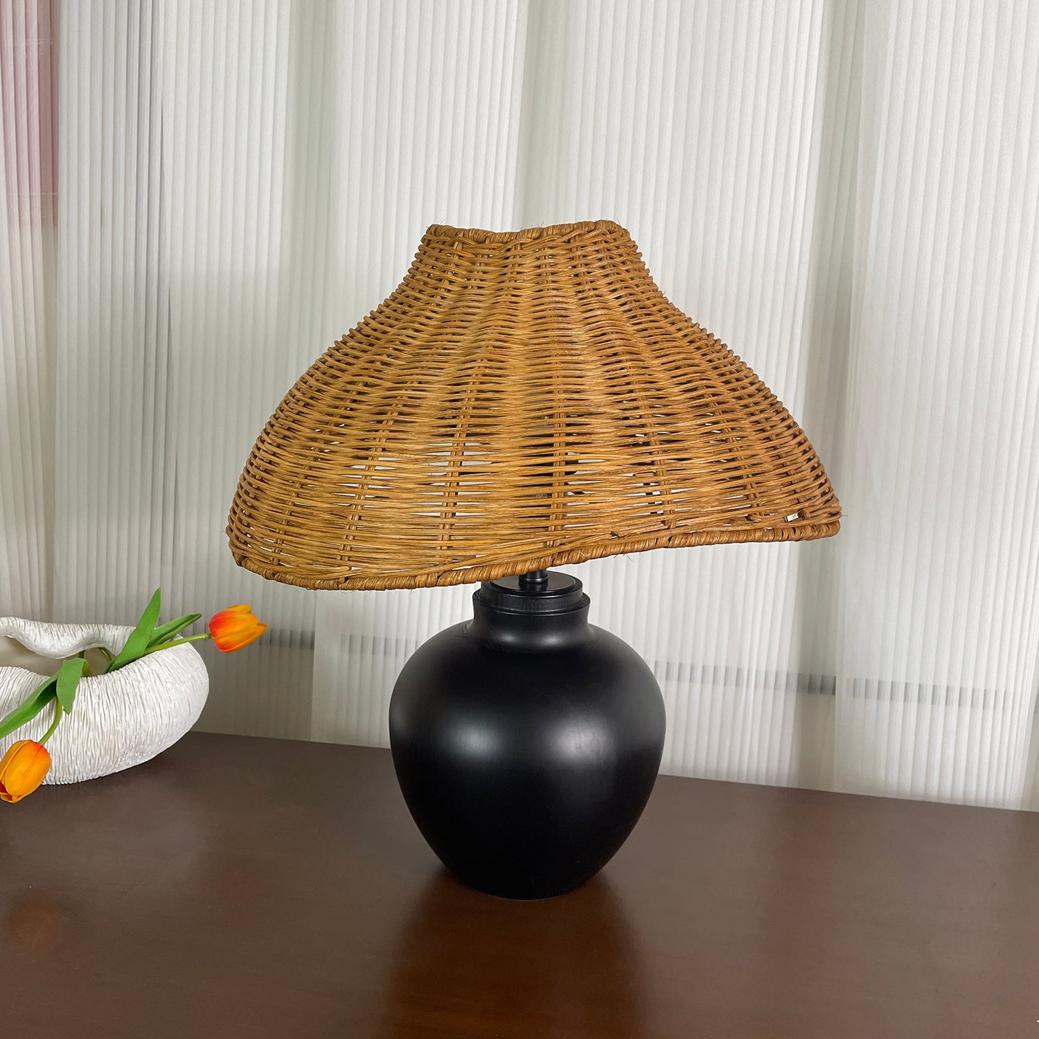 Amalia Table Lamp