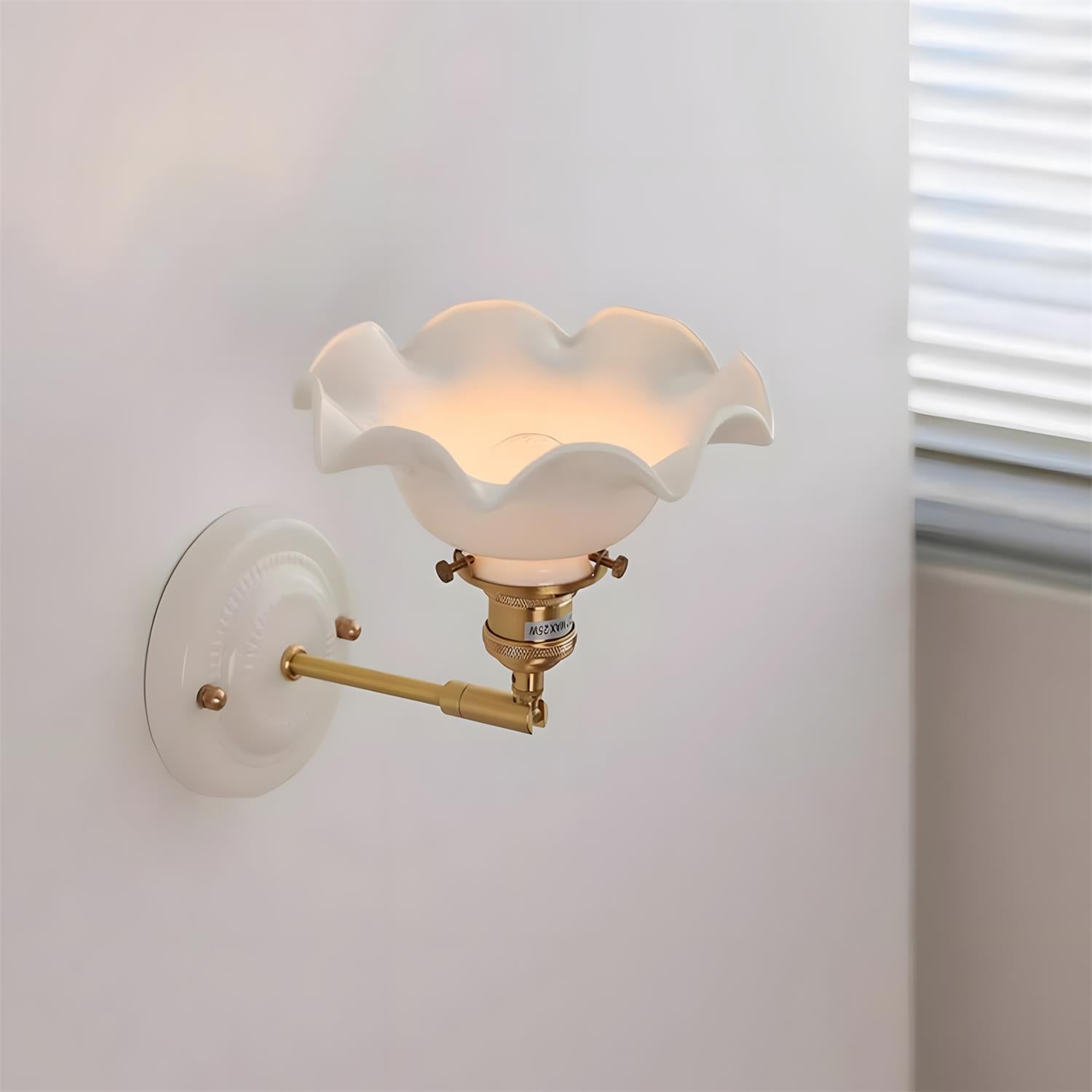 Bellewave Wall Lamp