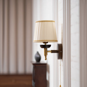 Blixen Wall Lamp