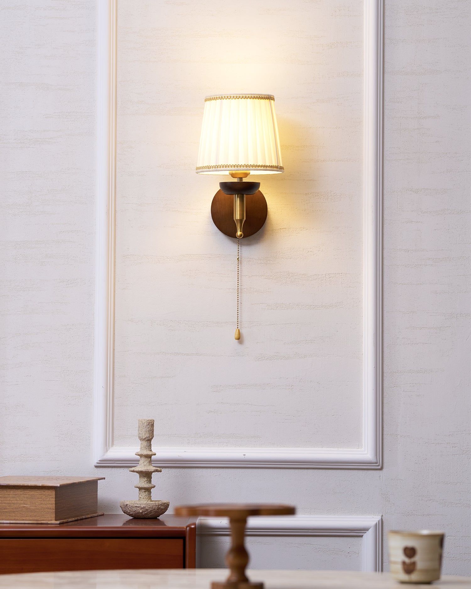 Blixen Wall Lamp