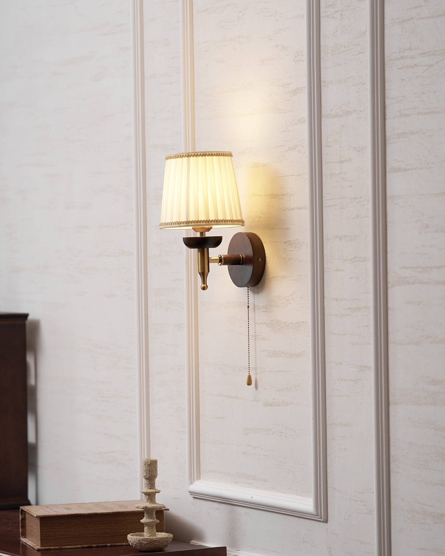 Blixen Wall Lamp