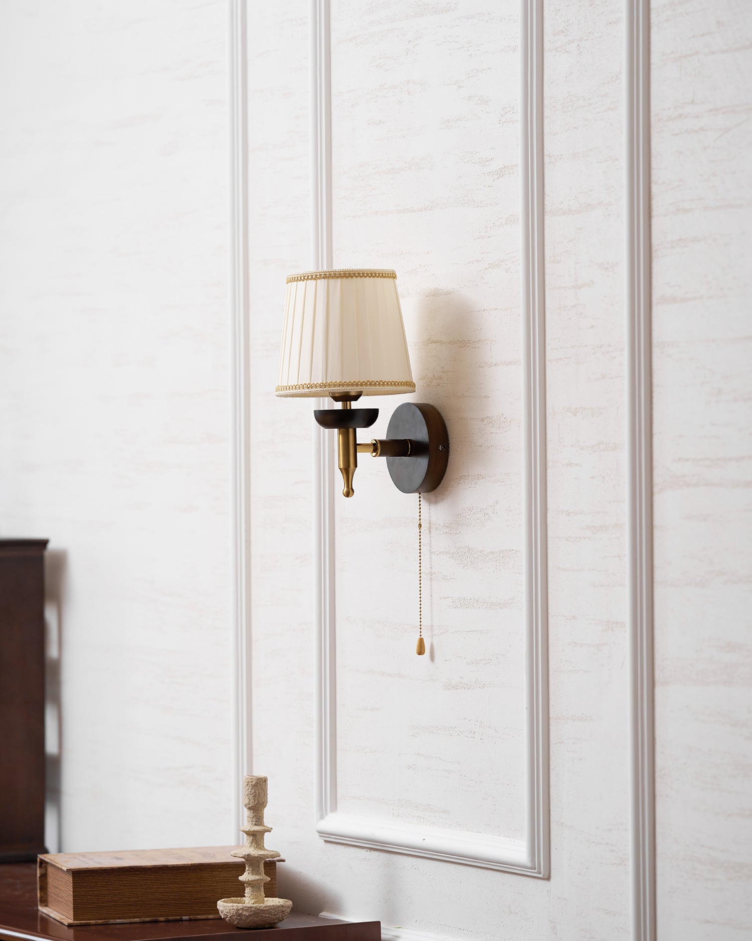 Blixen Wall Lamp