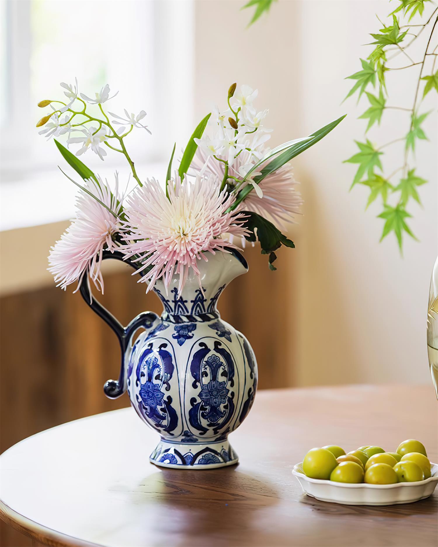 Blue Branco Vase