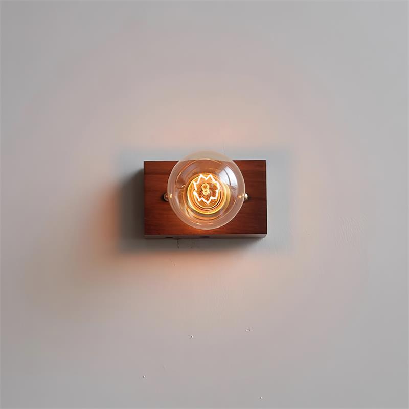 Bois Wall Lamp