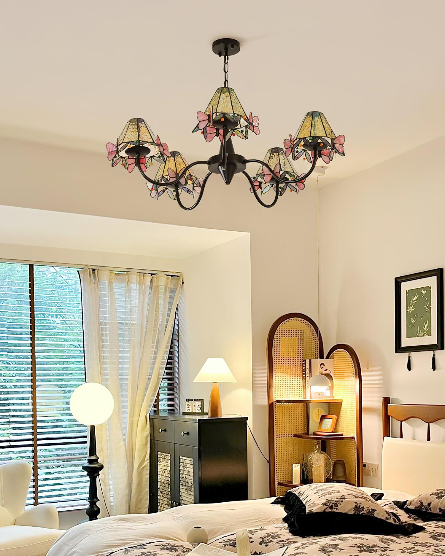 Briandy Tiffany Chandelier - Docos