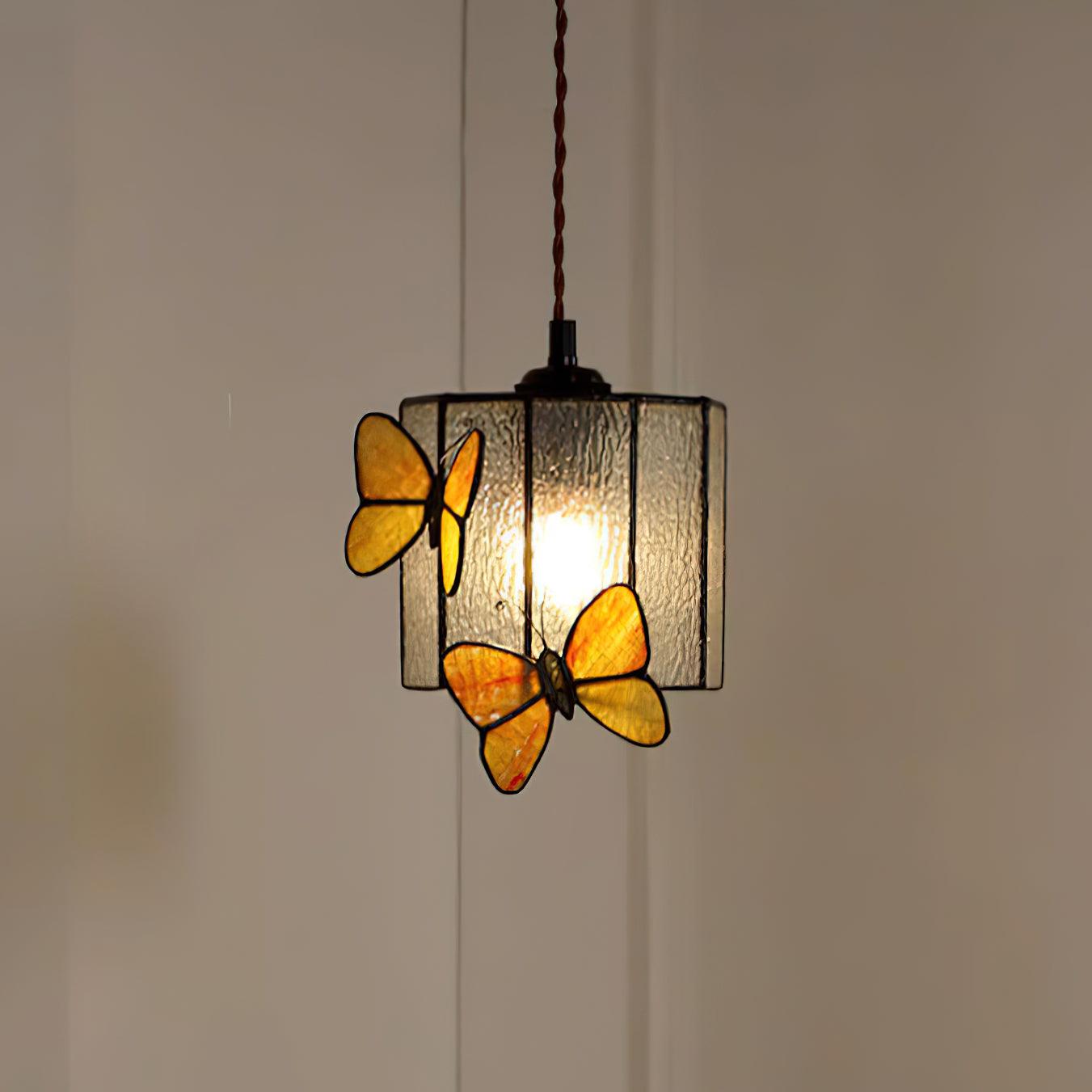 Briandy Tiffany Pendant Lamp - Docos