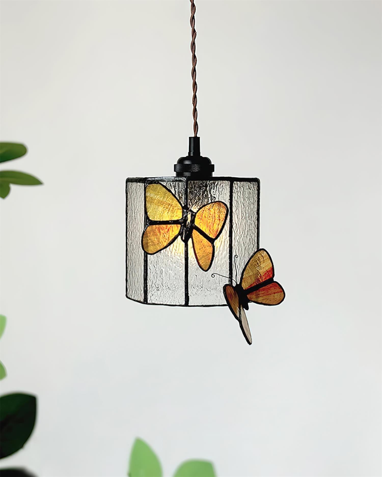 Briandy Tiffany Pendant Lamp - Docos