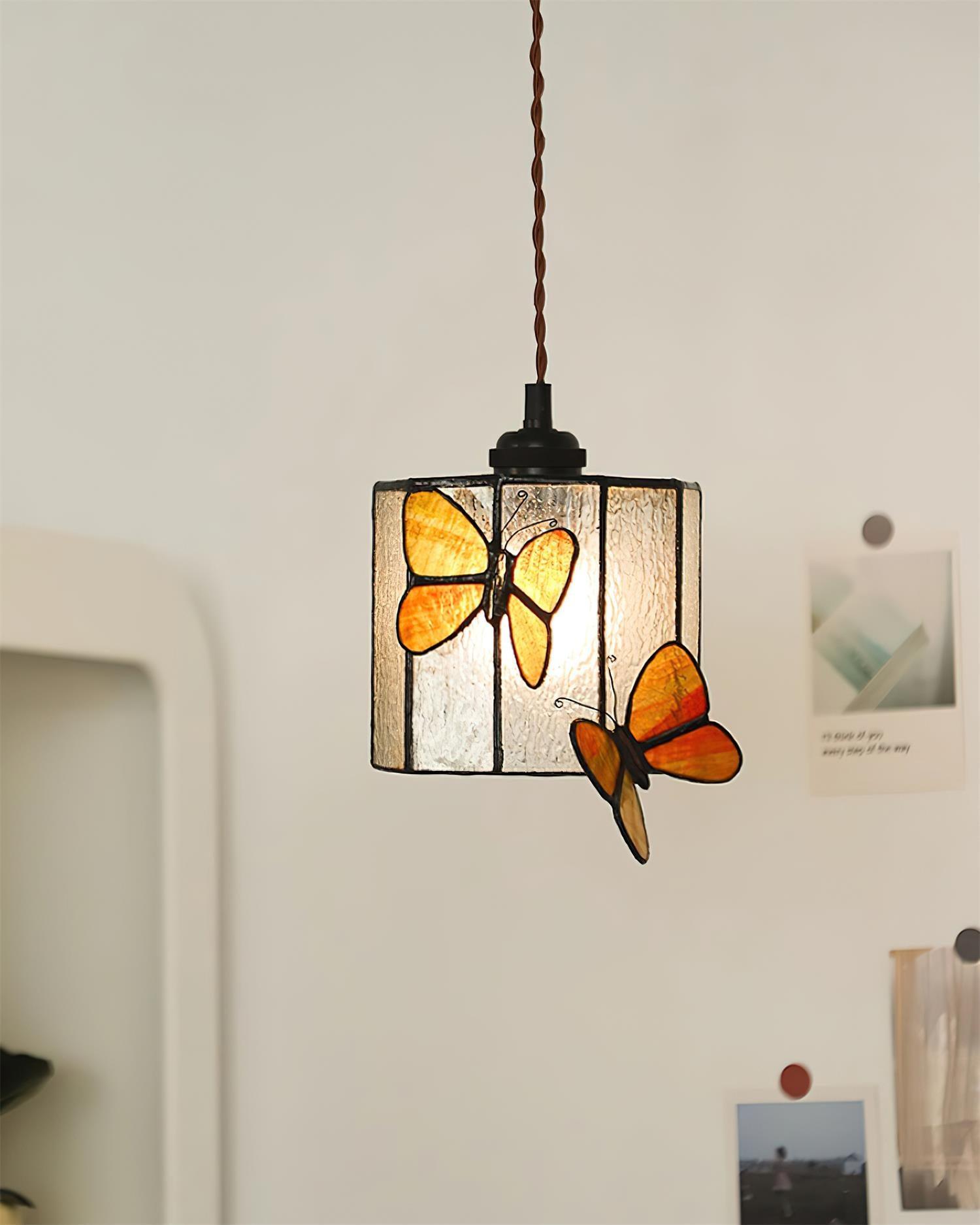 Briandy Tiffany Pendant Lamp - Docos
