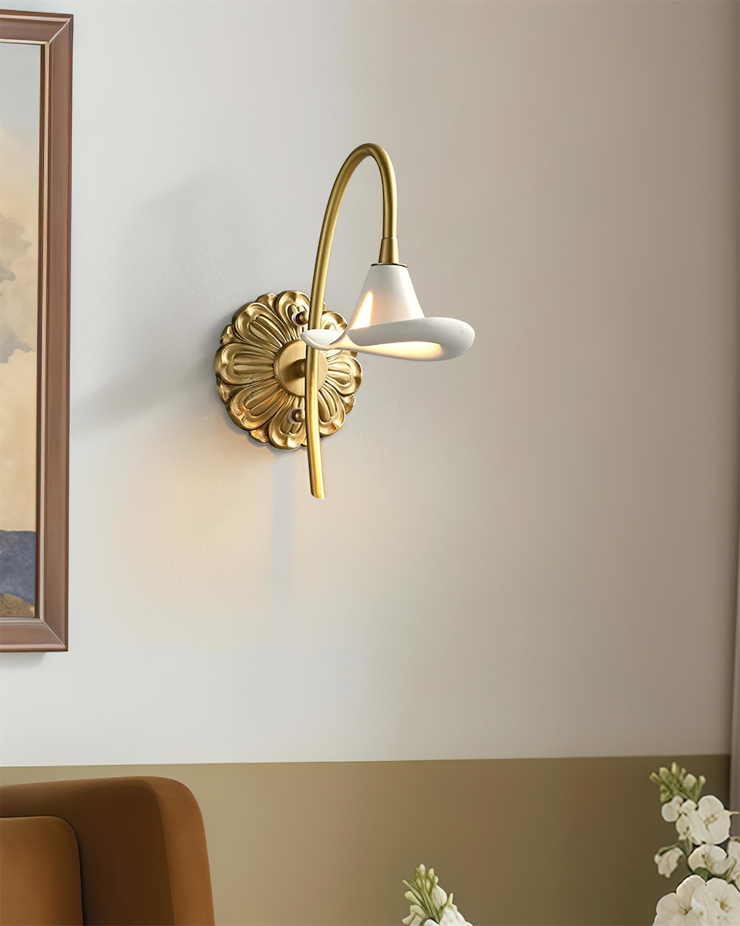 Calla Lily Wall Lamp