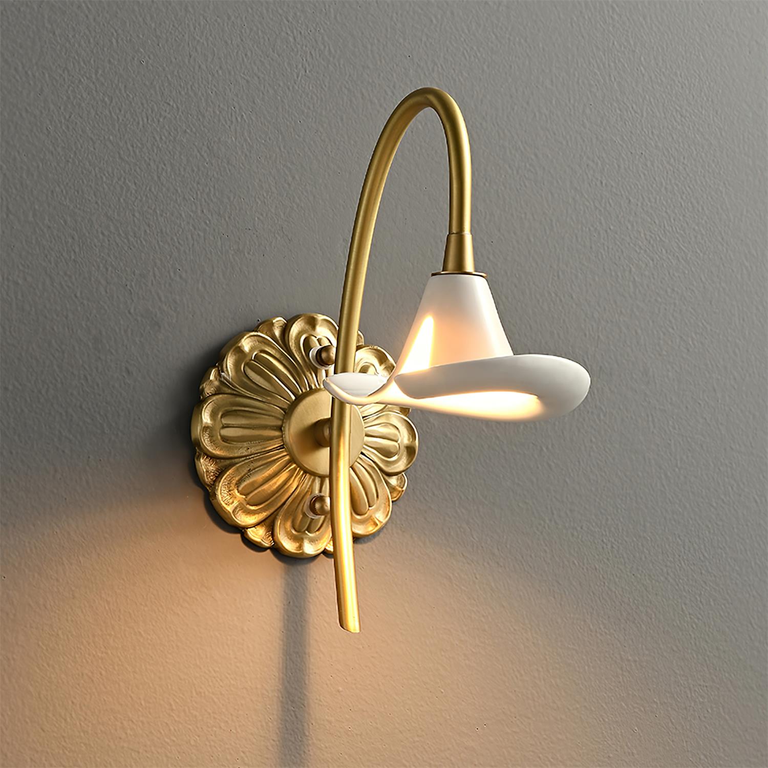 Calla Lily Wall Lamp