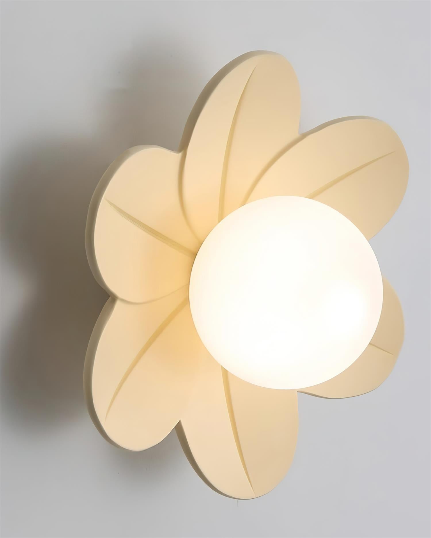 Carins Flower Ceiling Light