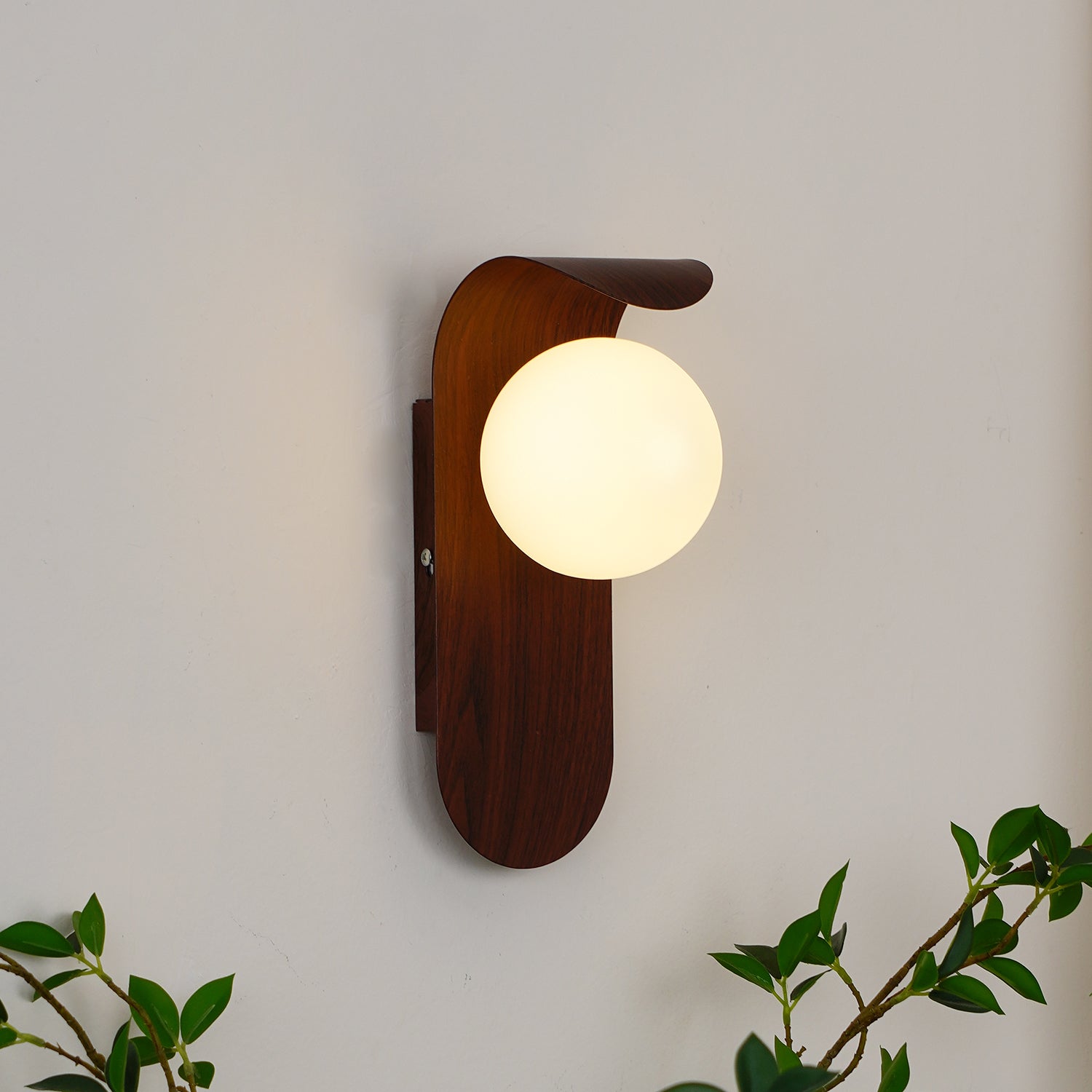 Carlyle Wall Lamp