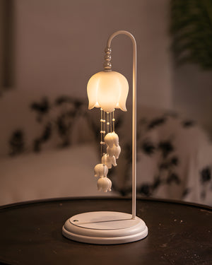 Chyme Charge Table Lamp