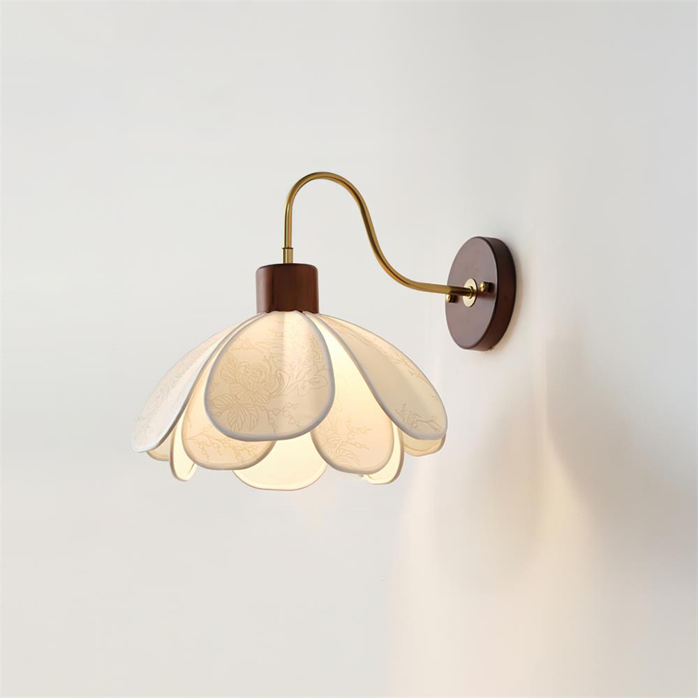 Ciena Petal Wall Light