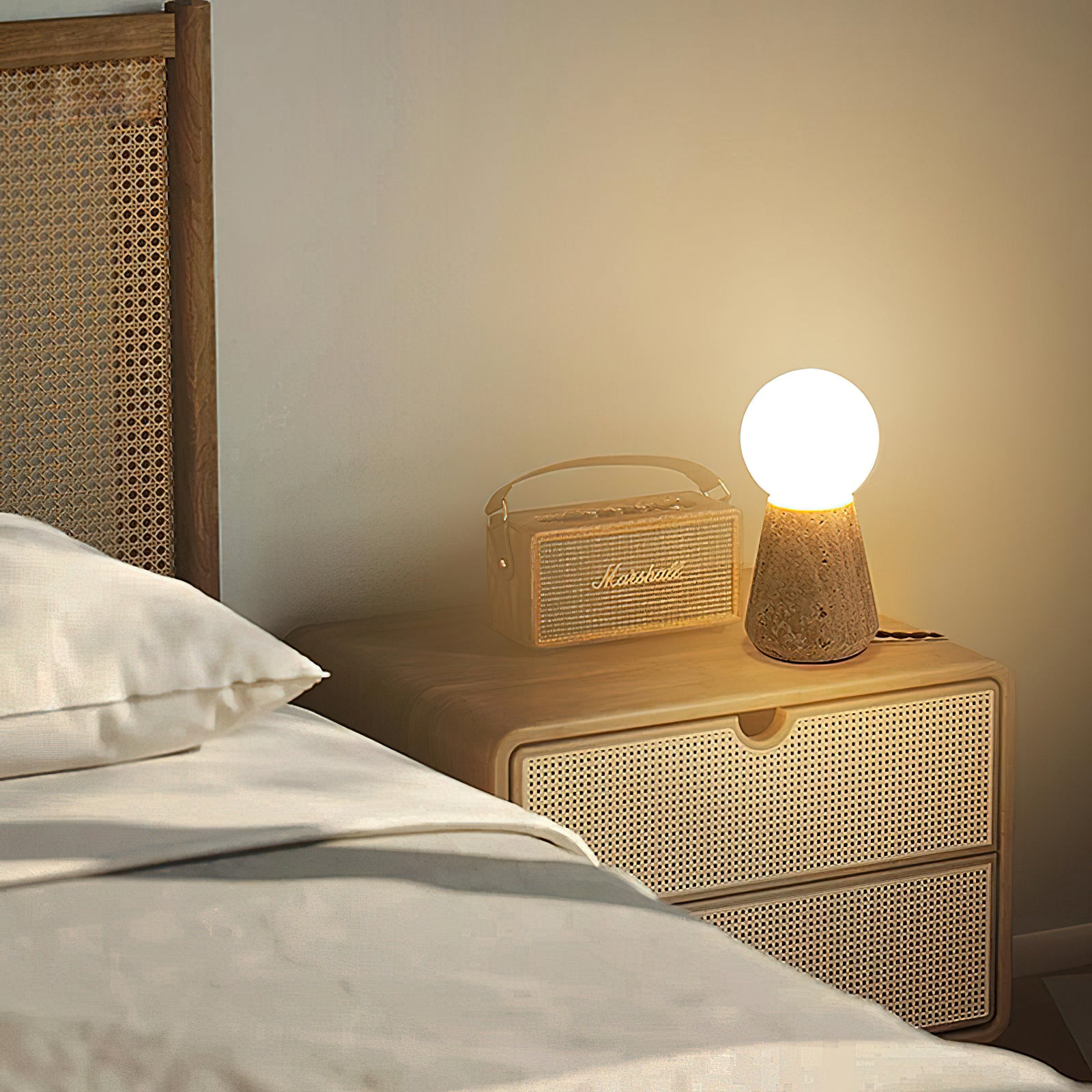 Cleona Table Lamp