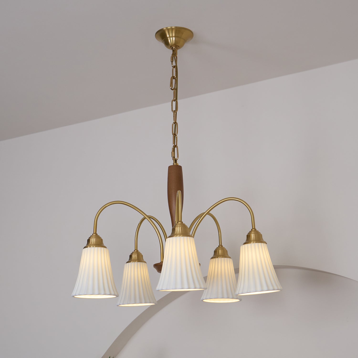 Conia Chandelier