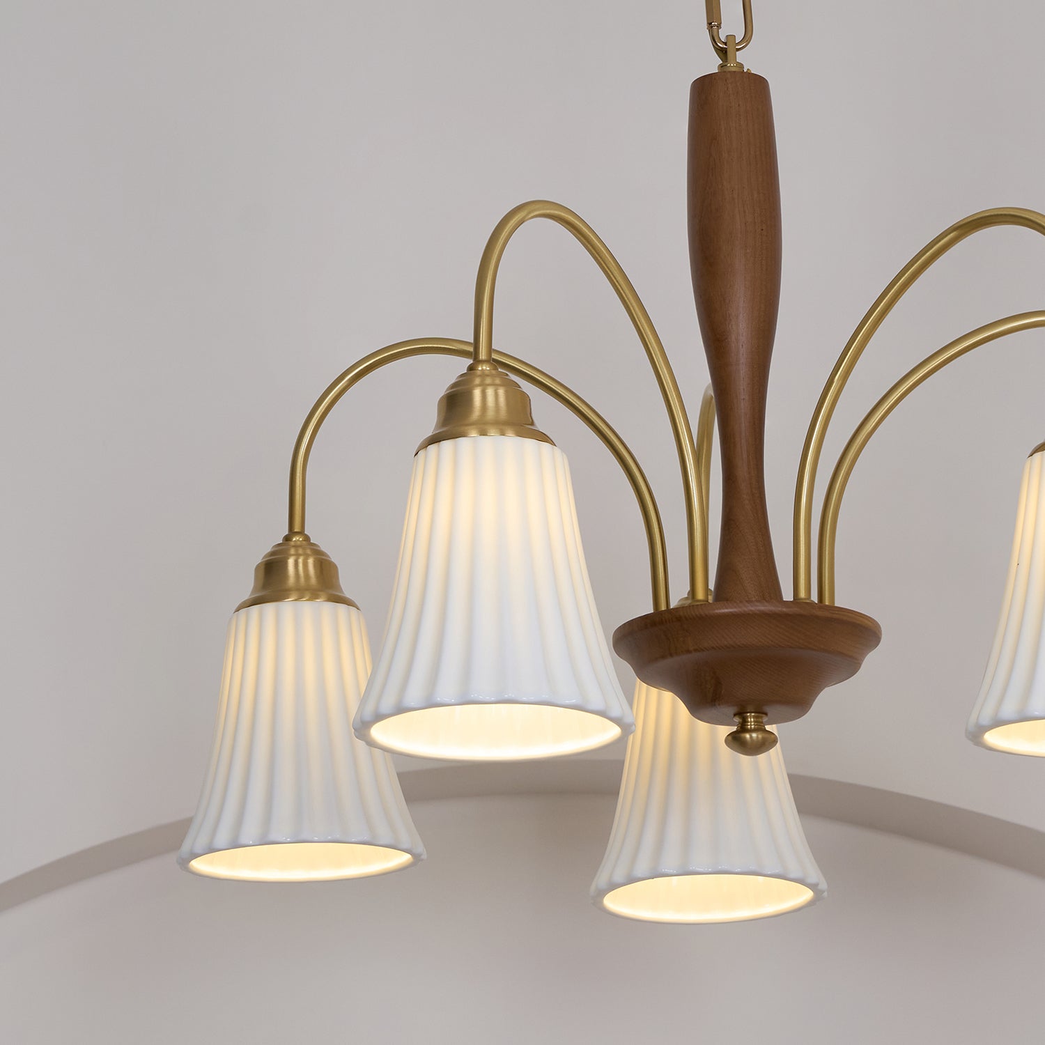 Conia Chandelier