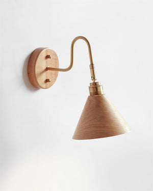 Conira Wall Lamp