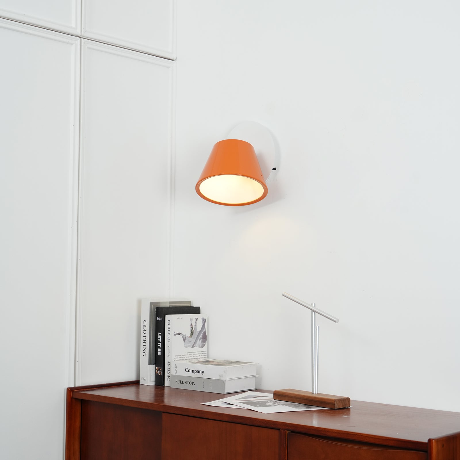 Contra Wall Lamp