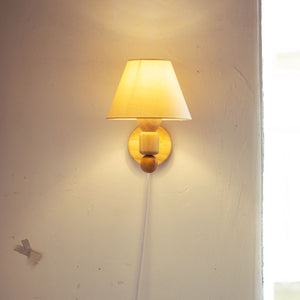 Contrast Wall Lamp