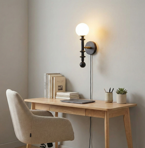 Lámpara de pared enchufable de madera Coslett 