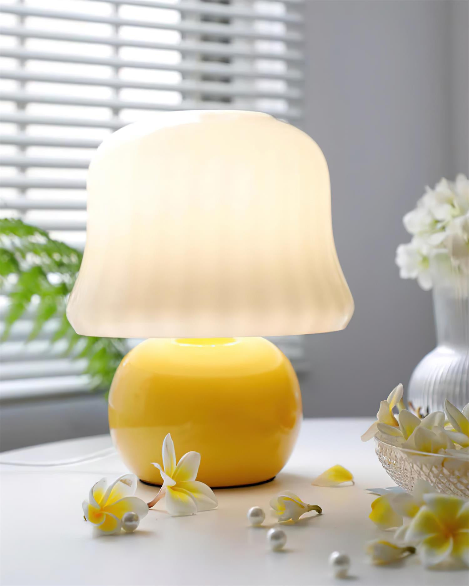 Cream Mushroom Table Lamp