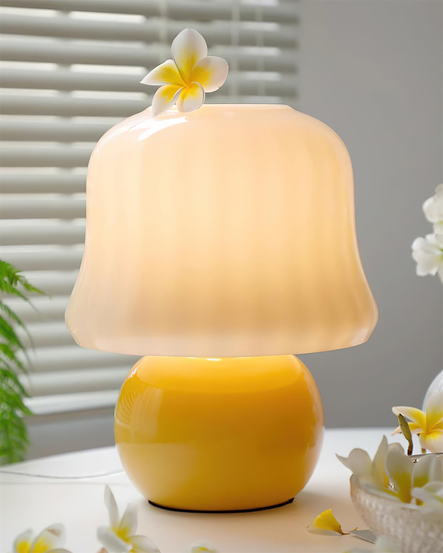 Cream Mushroom Table Lamp