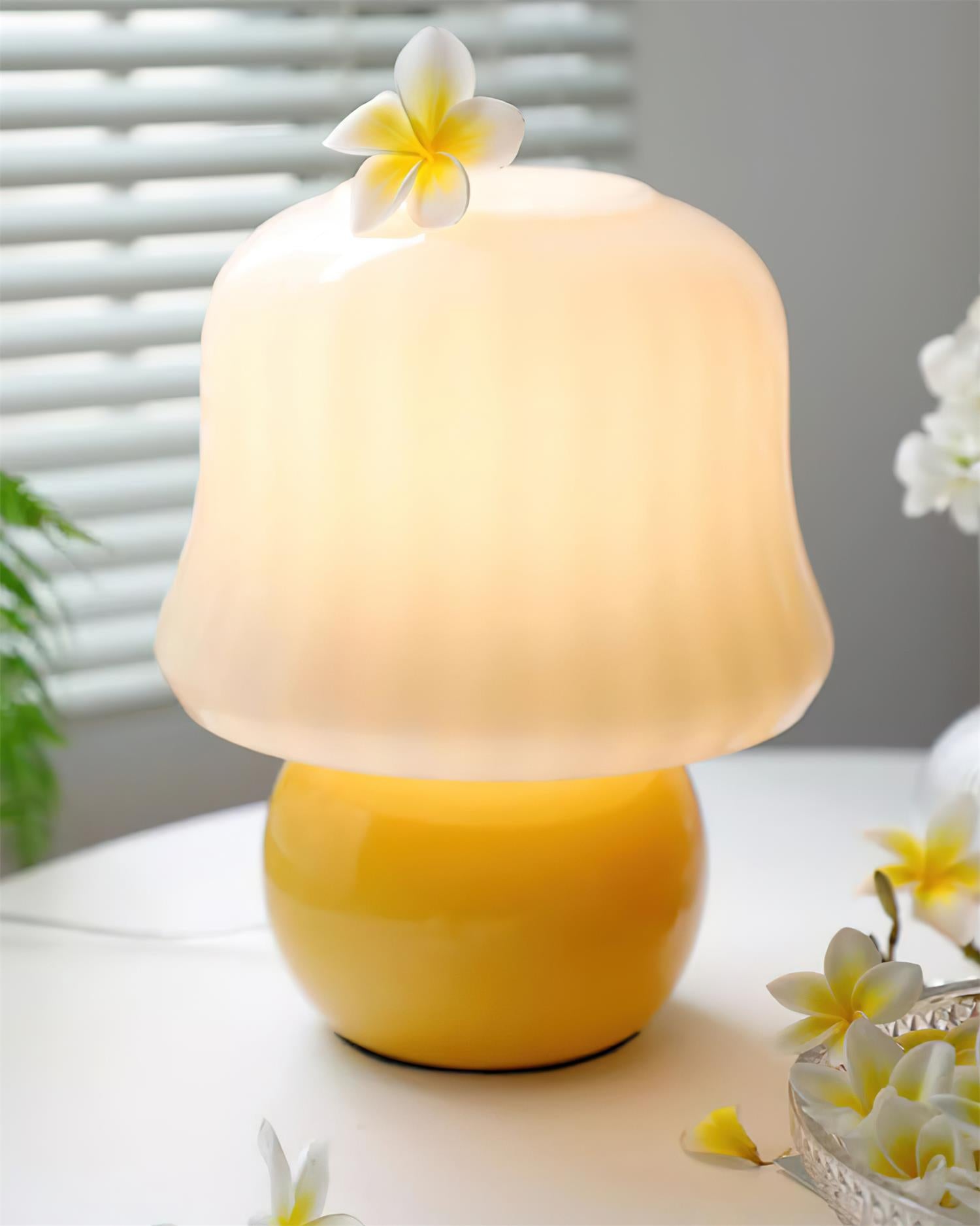 Cream Mushroom Table Lamp