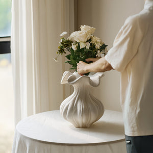 Cressa Sculpted Vase