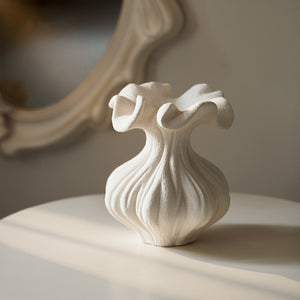 Cressa Sculpted Vase