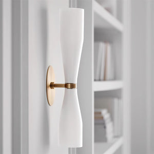 Diora Wall Lamp