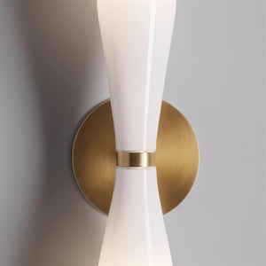 Diora Wall Lamp