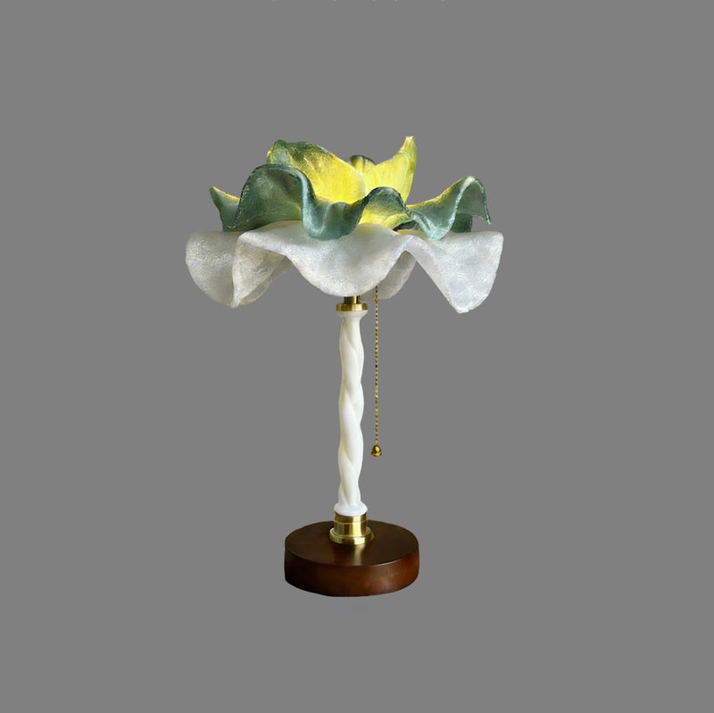 Blushcrown Table Light – detail 12