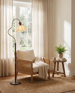 Orvessa Floor Light
