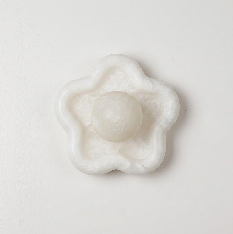 Star Alabaster Wall Sconce – detail 2