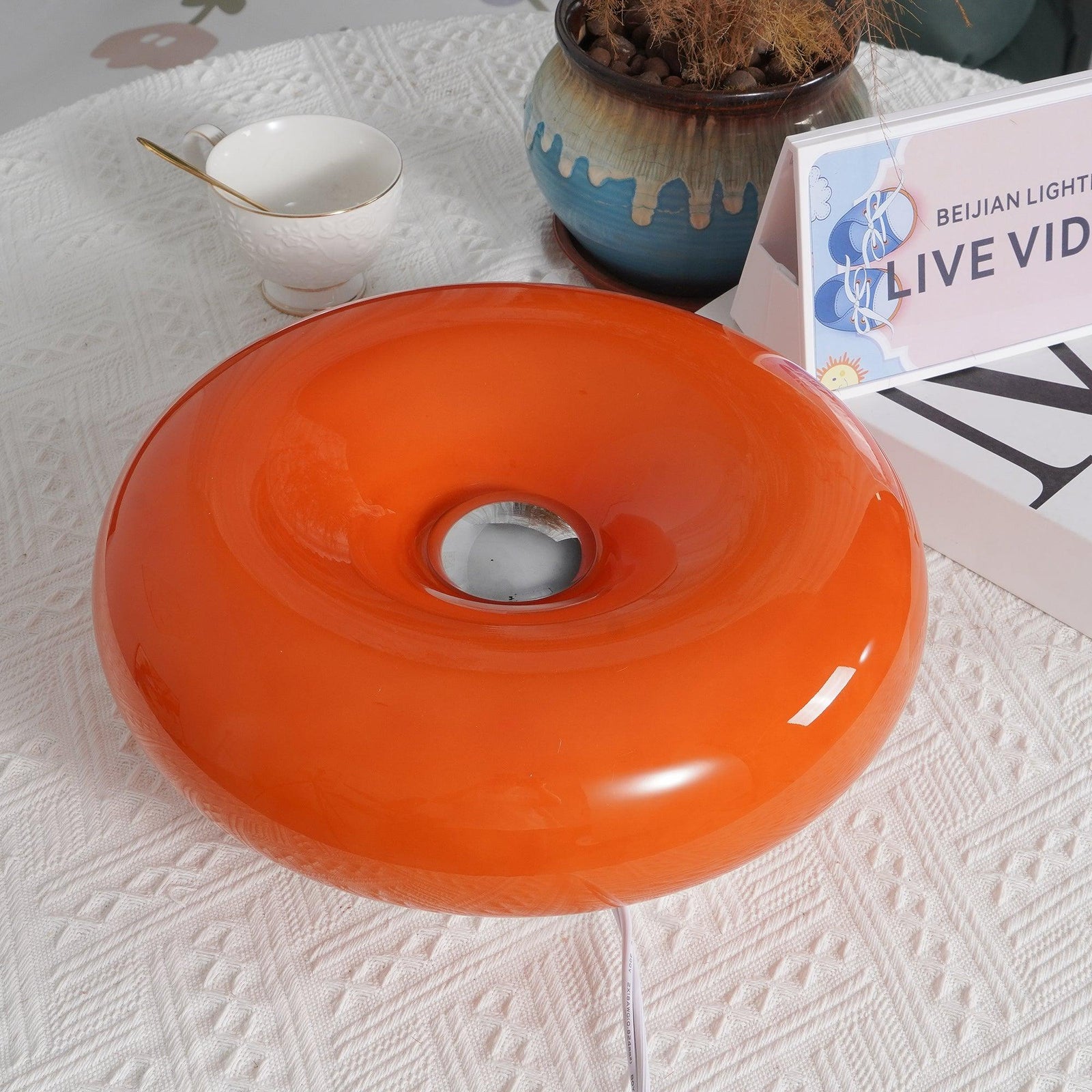 Donuts Table Lamp – detail 2