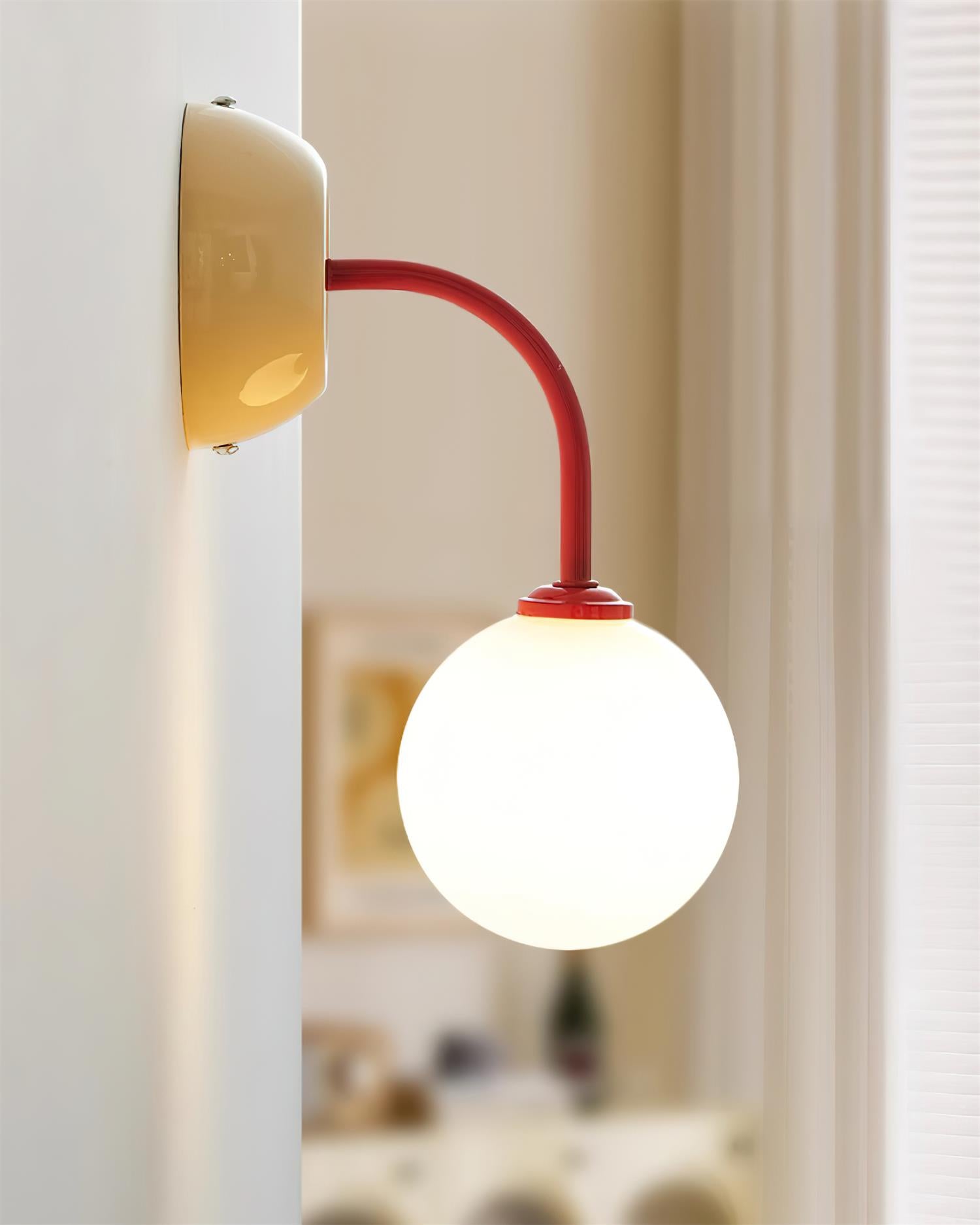 Elio Wall Lamp