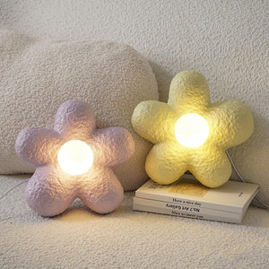 Emiko Flowers Table Lamp 8.6″- 4.7″ - Docos