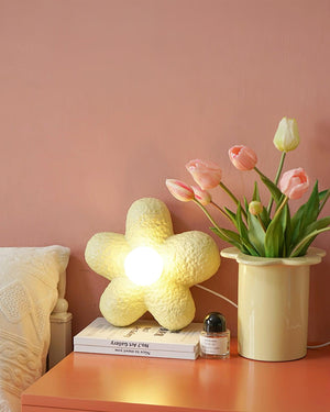 Emiko Flowers Table Lamp 8.6″- 4.7″ - Docos