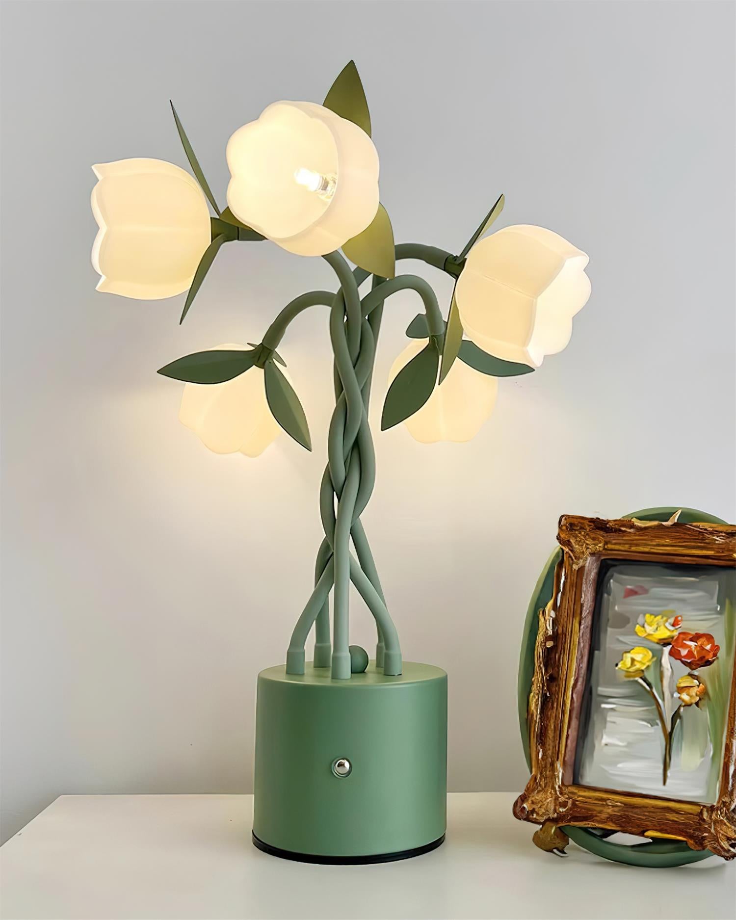 Faira Flower Table Lamp