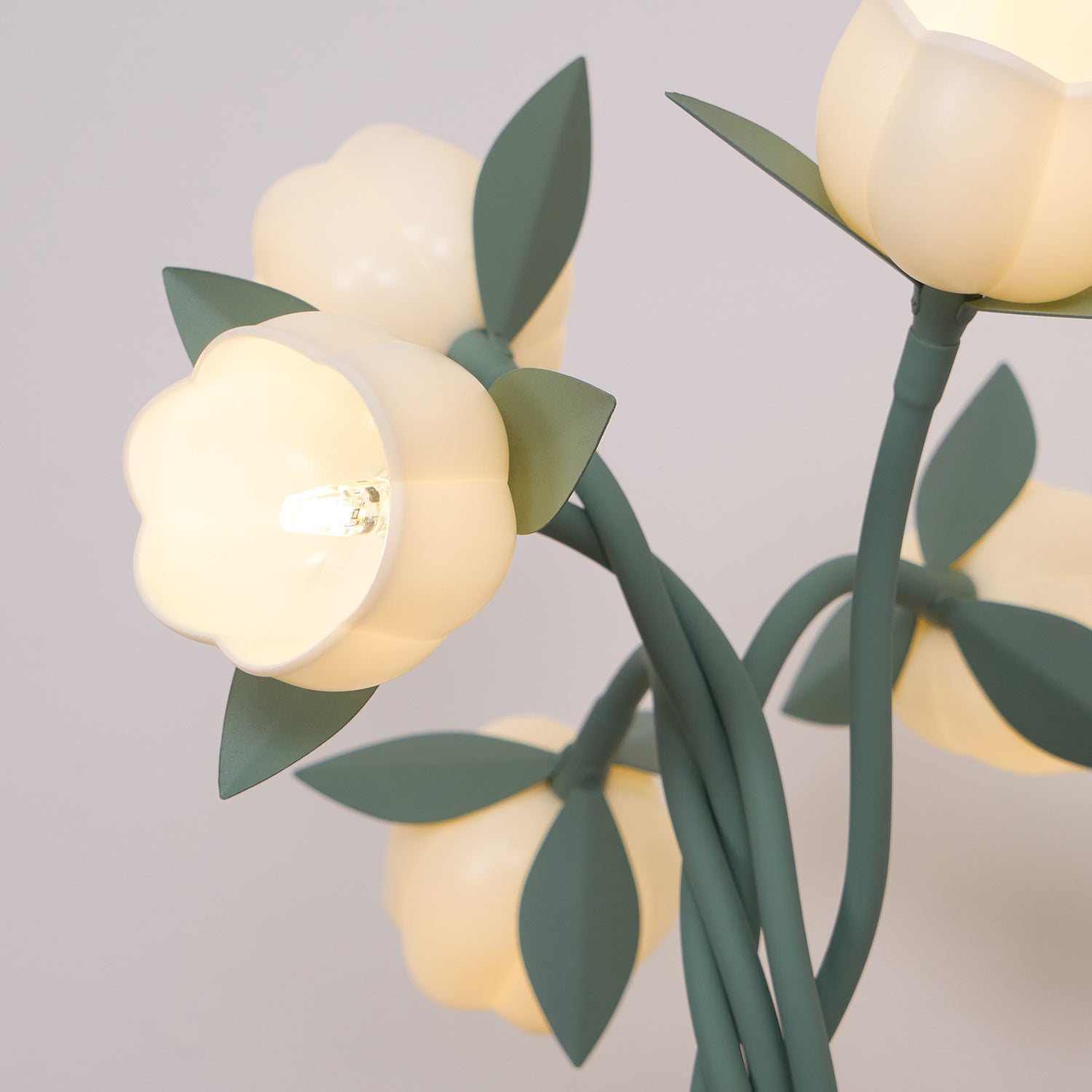 Faira Flower Table Lamp