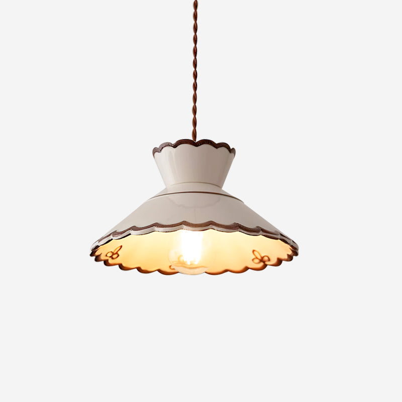 Festonia Pendant Light