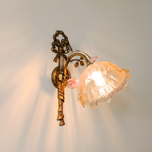 Fleurina Wall Lamp